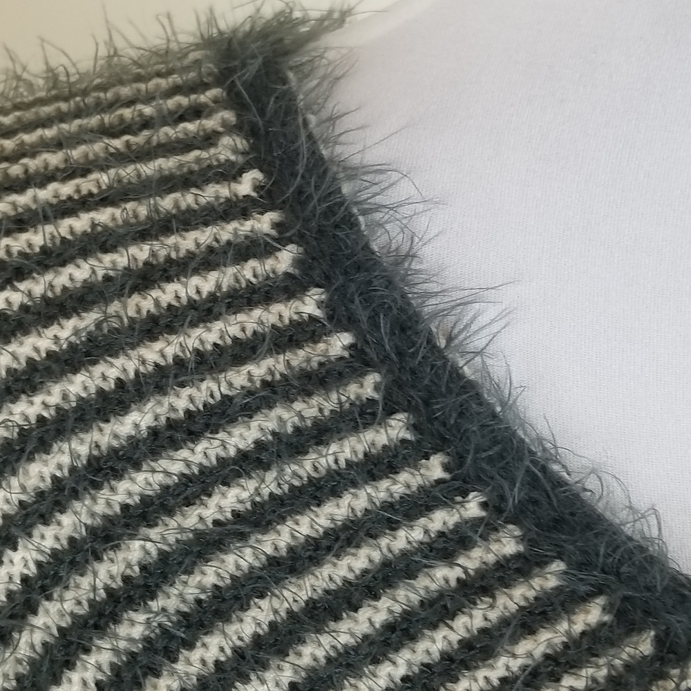 Poncho - Picture 3 of 6